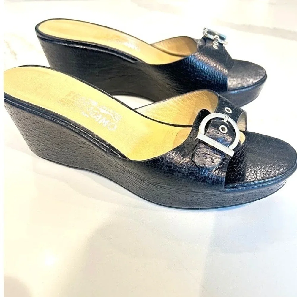 Salvatore Ferragamo Agostina Black Pebble Calf Leather Wedge Sandals 9B Italy